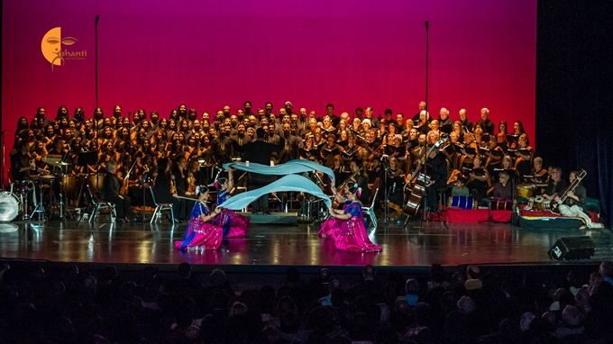 Kanniks_shanti choir and kathak_680.jpg